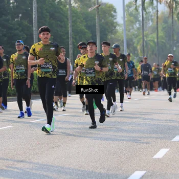 Runner Photo 7007096