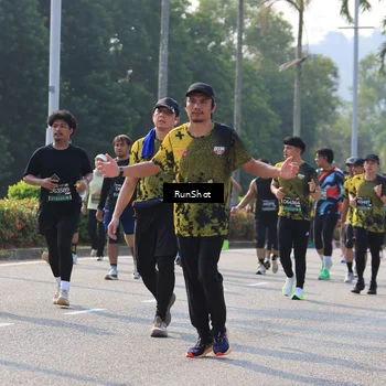Runner Photo 7007097