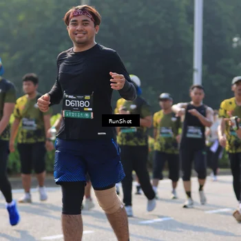Runner Photo 7007102