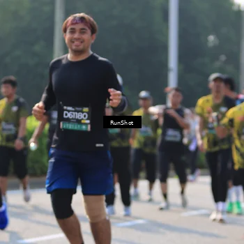 Runner Photo 7007103