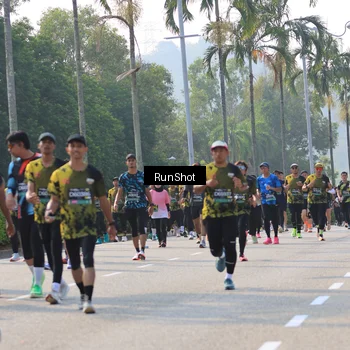 Runner Photo 7007105