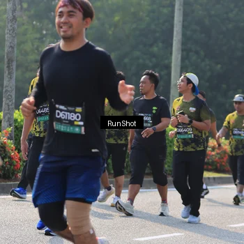 Runner Photo 7007112