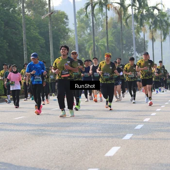 Runner Photo 7007124