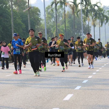 Runner Photo 7007128