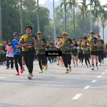 Runner Photo 7007137