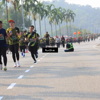 Runner Photo 7007143