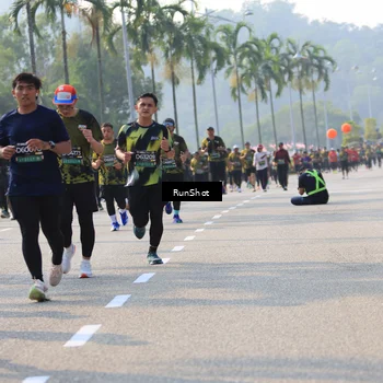 Runner Photo 7007151