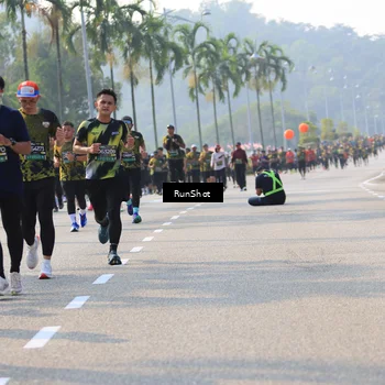 Runner Photo 7007153