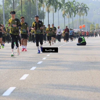 Runner Photo 7007203