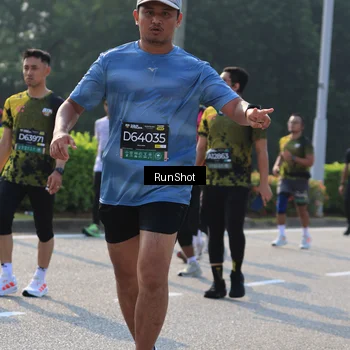 Runner Photo 7007301