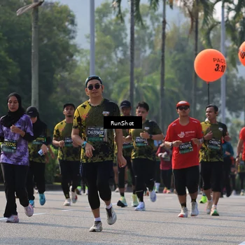 Runner Photo 7007433
