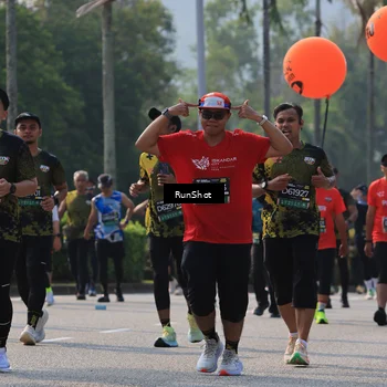 Runner Photo 7007437