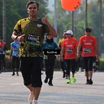 Runner Photo 7007453