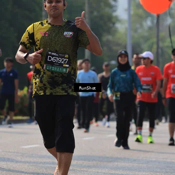 Runner Photo 7007455
