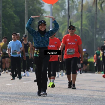Runner Photo 7007469