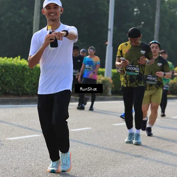 Runner Photo 7007475