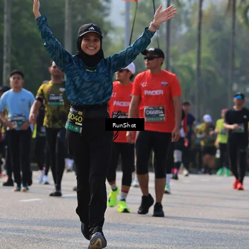 Runner Photo 7007478