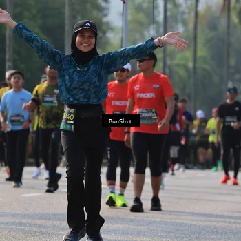 Runner Photo 7007485
