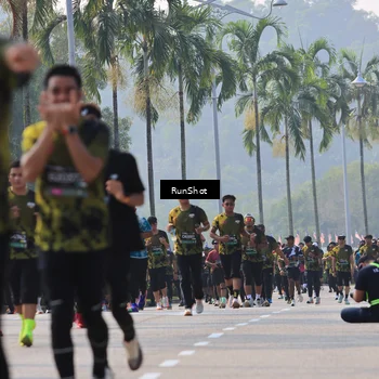 Runner Photo 7007604