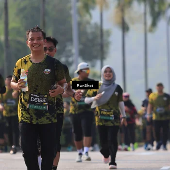Runner Photo 7007643