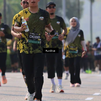 Runner Photo 7007657