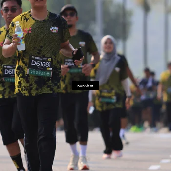 Runner Photo 7007661