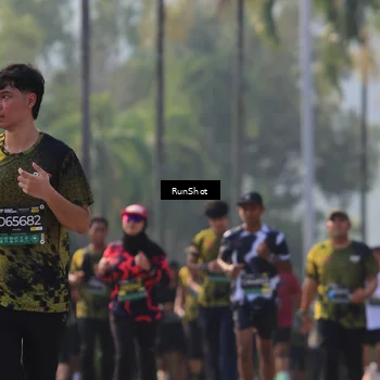 Runner Photo 7007687