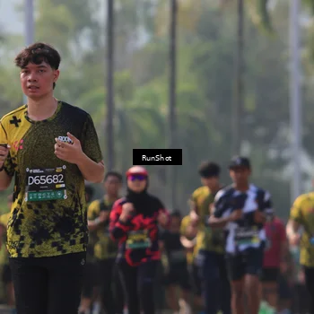Runner Photo 7007691