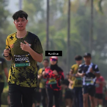 Runner Photo 7007695