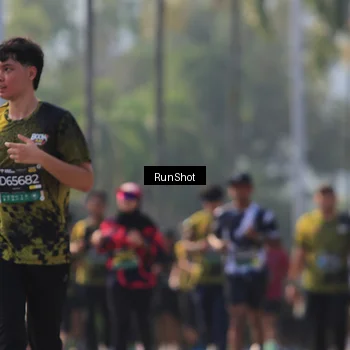Runner Photo 7007697