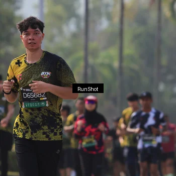 Runner Photo 7007699
