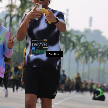 Runner Photo 7007703