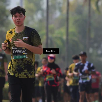 Runner Photo 7007705