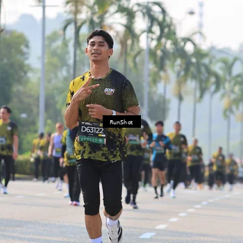 Runner Photo 7007710