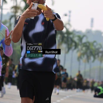 Runner Photo 7007720