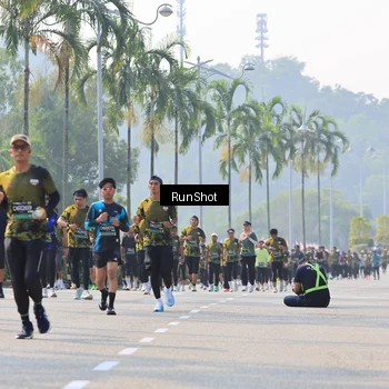 Runner Photo 7007724