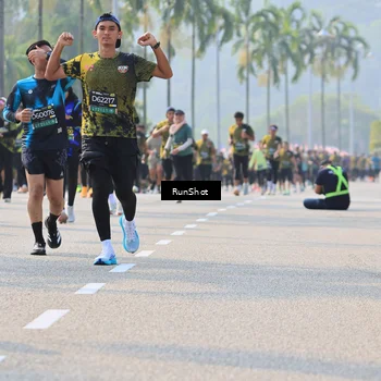 Runner Photo 7007733
