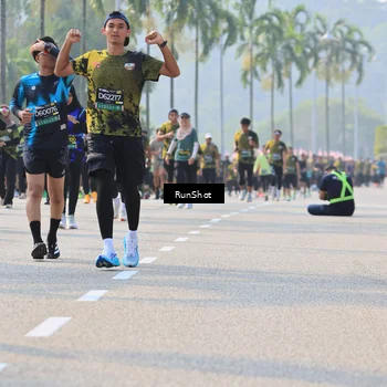 Runner Photo 7007737