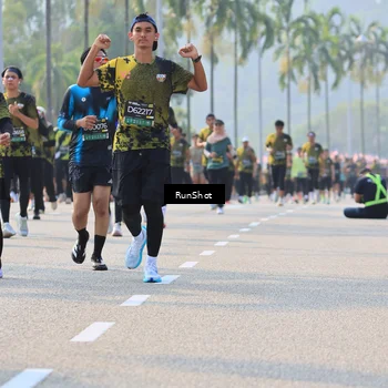 Runner Photo 7007738