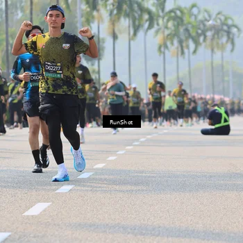 Runner Photo 7007741