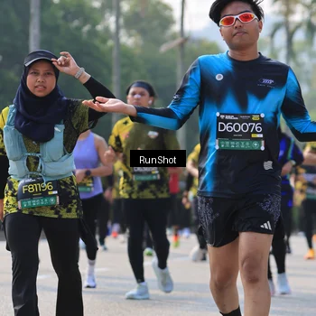 Runner Photo 7007748