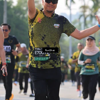 Runner Photo 7007773