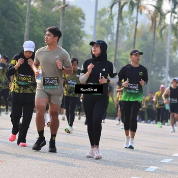 Runner Photo 7007803