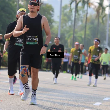 Runner Photo 7007845
