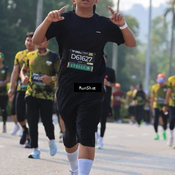 Runner Photo 7007857