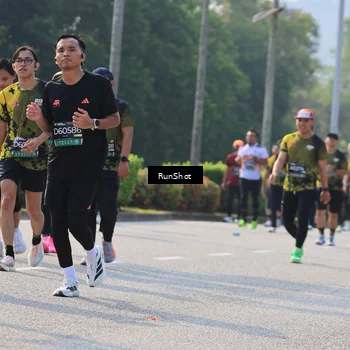 Runner Photo 7007880