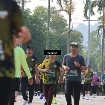 Runner Photo 7007982