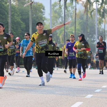 Runner Photo 7007987