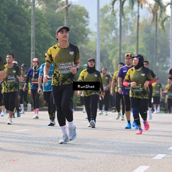 Runner Photo 7007989