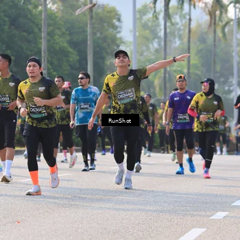 Runner Photo 7007994